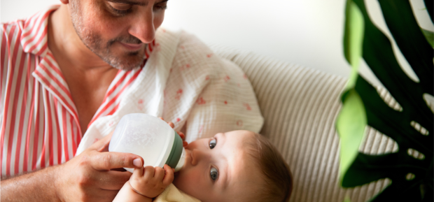 Lait épaissi pour bébé : le guide complet pour comprendre et bien choisir