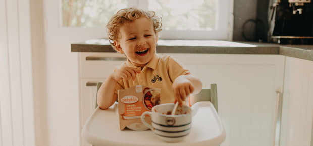 5 tips for getting baby to eat at mealtime