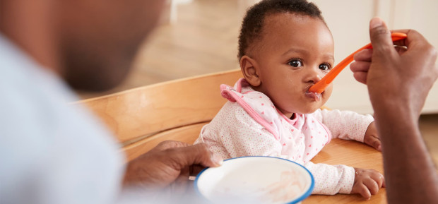 Bébé de 6 mois : quel poisson peut-il manger ?