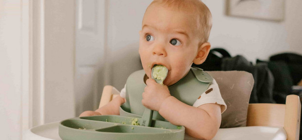Une alimentation plus végétarienne pour bébé sans carences, est-ce possible ?